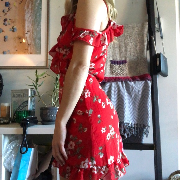 Wrap Floral Dress - Picture 5 of 6